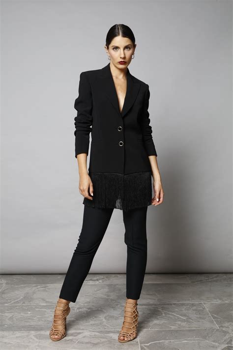 tailleur giacca e pantaloni eleganti zara